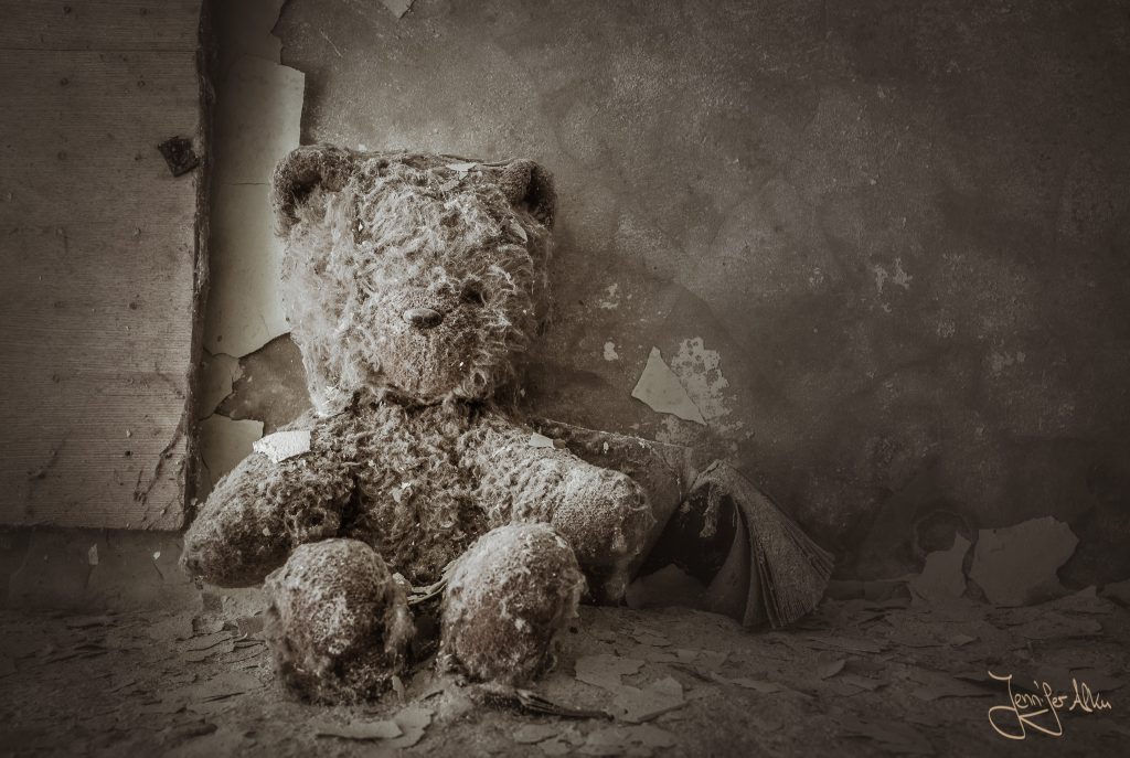 Teddybär im Kindergarten Kopatschi in Tschernobyl 