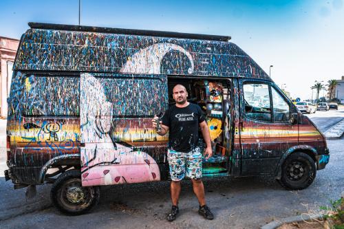 Streetart-Künstler SEN in Olhao, Portugal