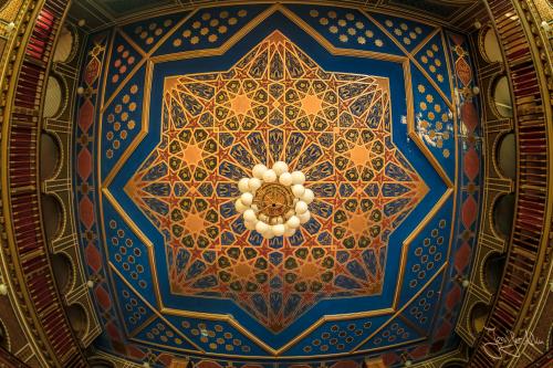 Die wunderschöne Decke der Damensauna im Stadtbad Leipzig