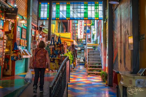 Farbenfroher Innenhof - La Boca - Buenos Aires / Argentinien
