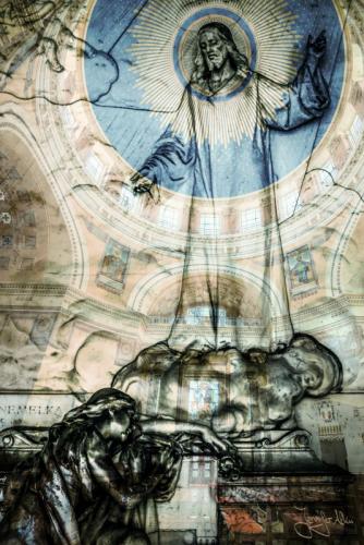 Doppelbelichtung in einer Kirche