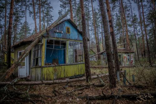 Feuer in Tschernobyl – R.I.P. Kinderferienlager „Izumrudnoye“