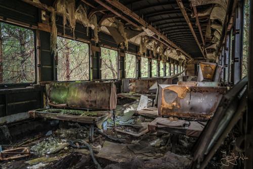 Verlassener Zug  - Tschernobyl, Ukraine