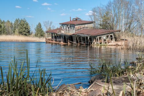 Hausboot - Tschernobyl, Ukraine