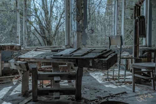 Die große verlassene Schule in Tschernobyl / Ukraine