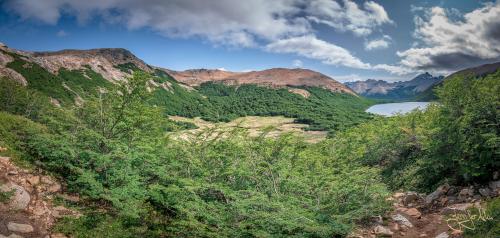 Aussicht vom Cerro CAB  auf die Laguna CAB / LLuvu