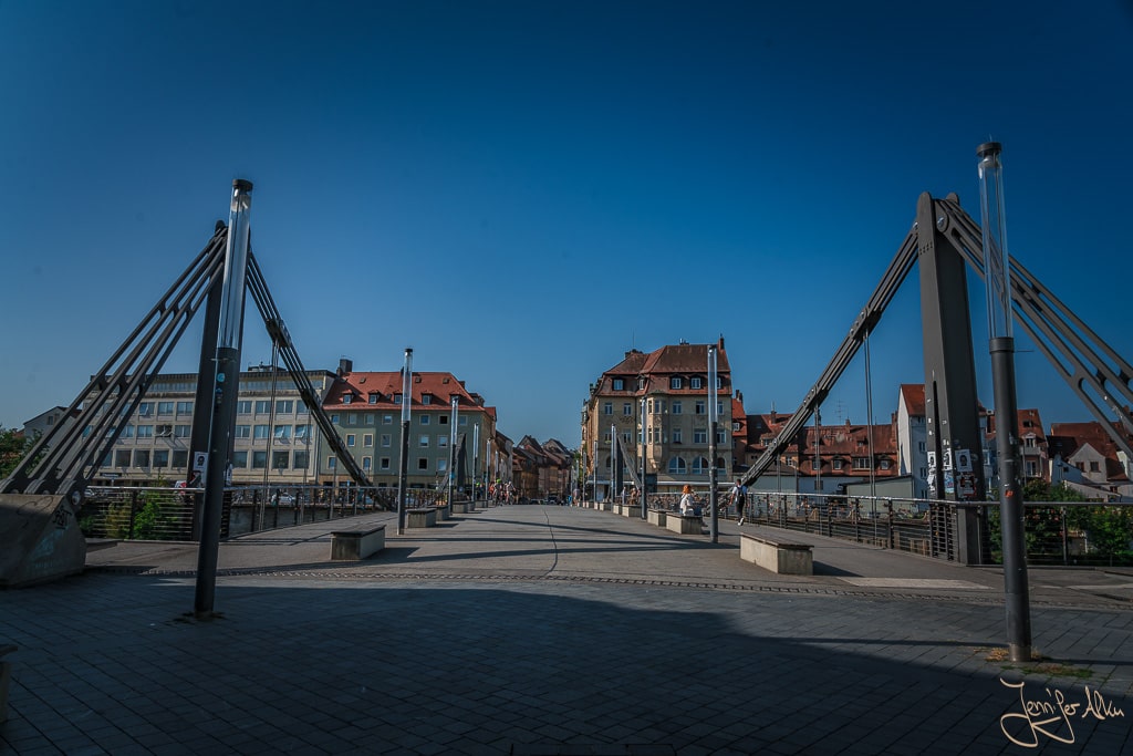 Dieses Bild zeigt die Kettenbrücke in Bamberg