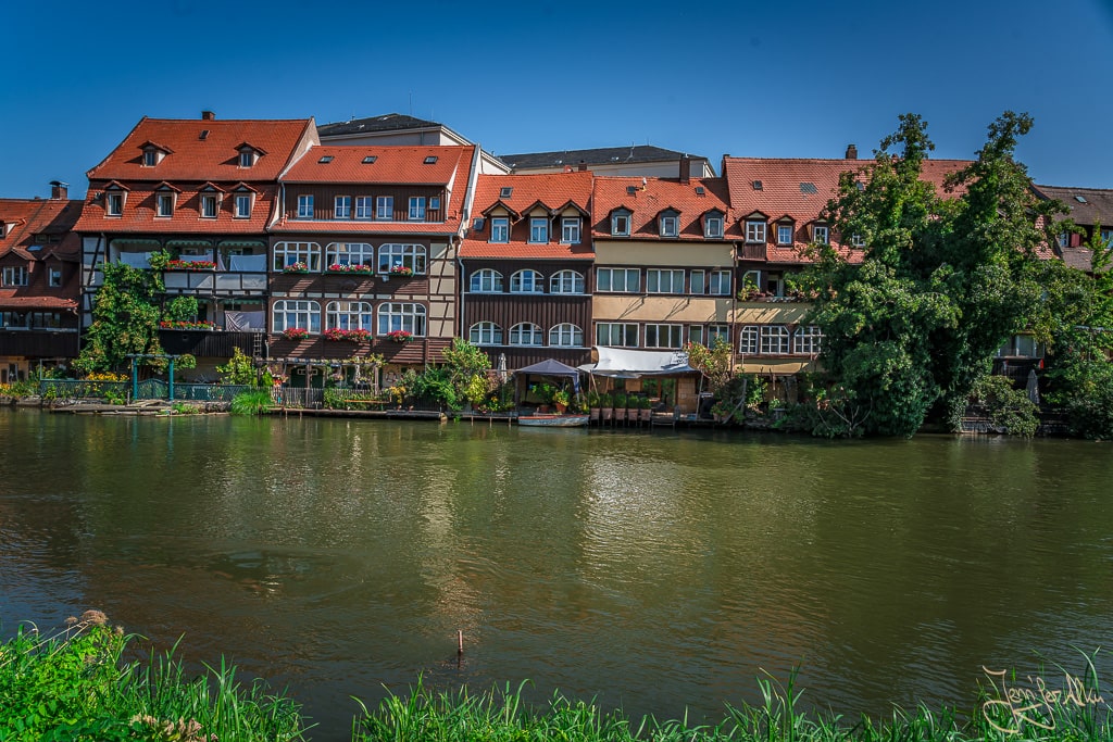 Dieses Bild zeigt die ehemalige Fischersiedlung Klein Venedig bei meinem Rundgang durch die Sehenswürdigkeiten von Bamberg in einem Tag