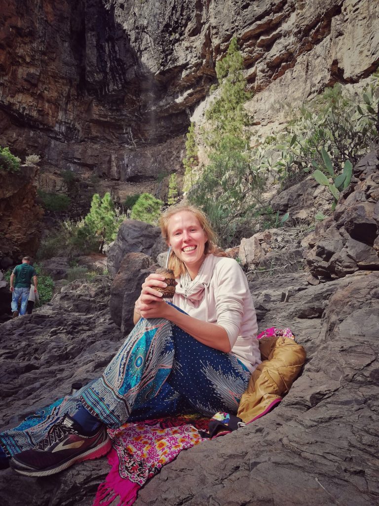 Mate trinken am Wasserfall Soria auf Gran Canaria