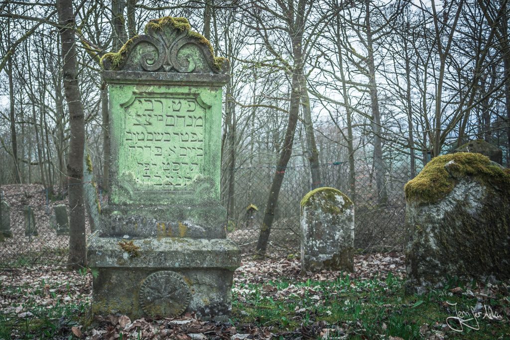 zweitgrößten jüdischen Friedhof in Bayern