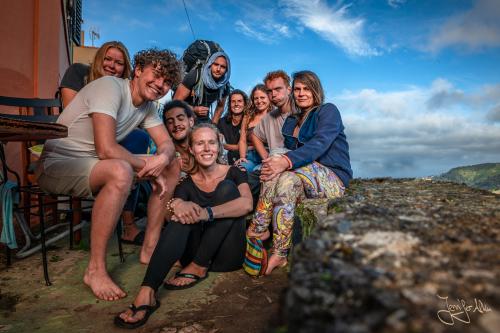 Abschiedsbild von meinen Freunden die großteils weitergereist sind. Das Camino Art Hostel (Vega de San Mateo / Gran Canaria)