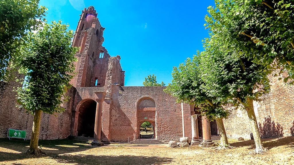 Dieses Bild zeigt die Klosterruine Limburg bei Bad Dürkheim