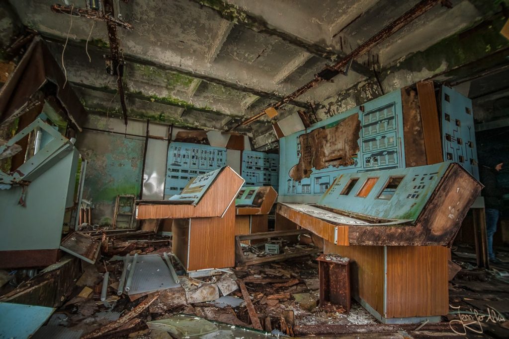 Dieses Bild zeigt einen Kontrollraum der Duga Radaranlage in Tschernobyl