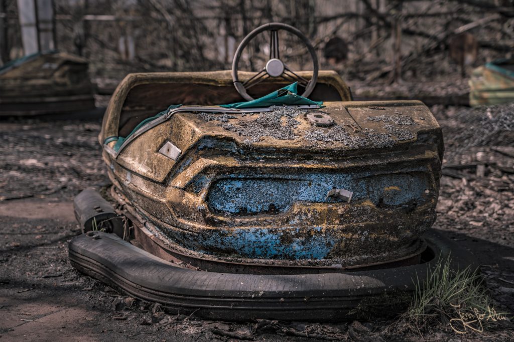 Verlassener Freizeitpark von Tschernobyl - Autoskooter