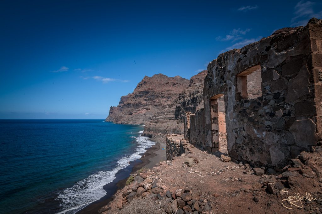 Ruine oberhalb vom Playa de Güi Güi