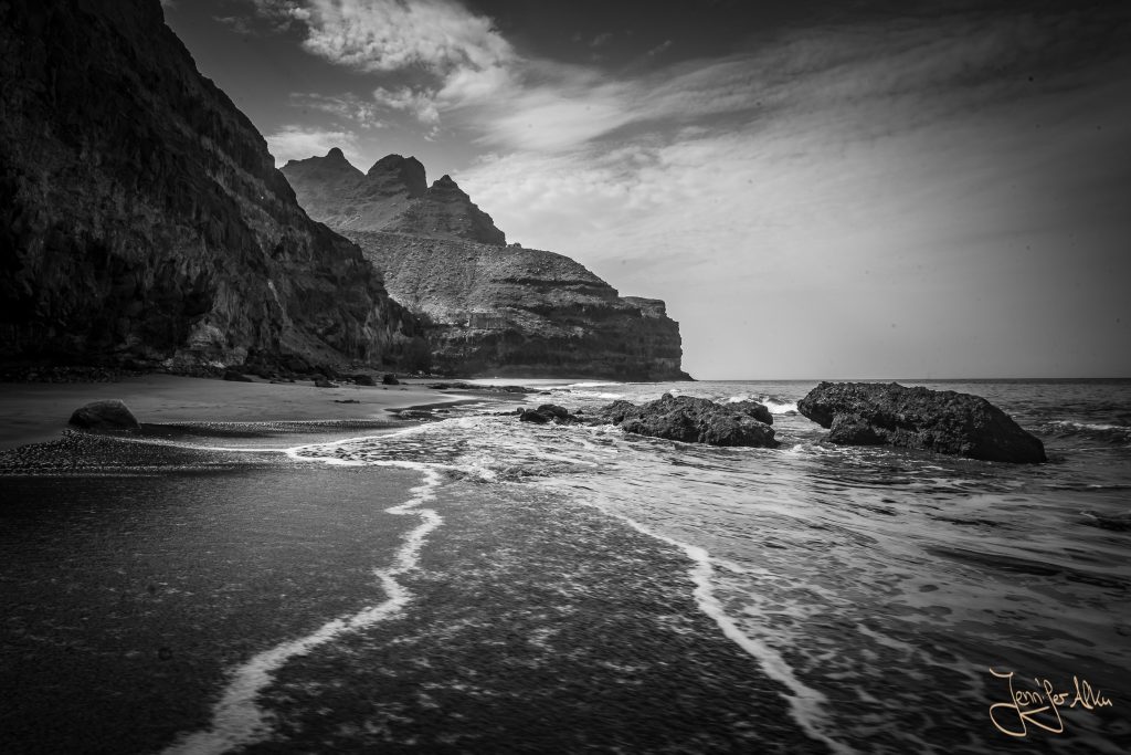 Schwarz - Weiß - Aufnahme vom Playa de Güi Güi