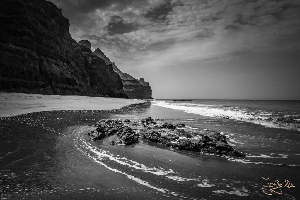 Schwarz - Weiß - Aufnahme vom Playa de GüiGüi