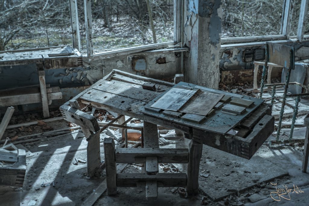 Alte Schulbank - Die verlassene Schule in Tschernobyl