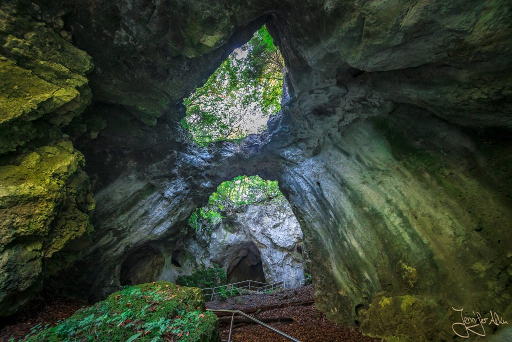 Die Versturzhöhle Riesenburg in der Fränkischen Schweiz